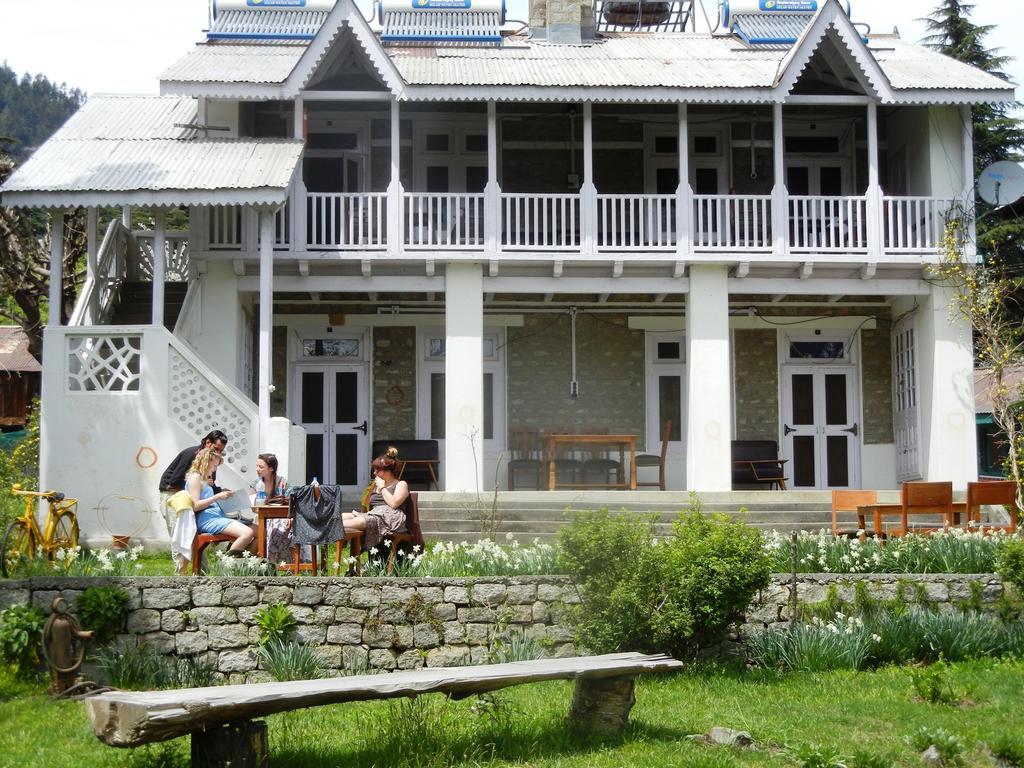 The Sunshine Heritage Bed & Breakfast Manali  Exterior photo