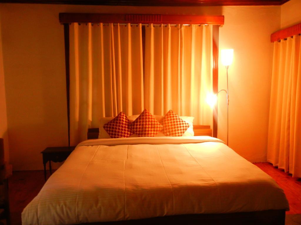 The Sunshine Heritage Bed & Breakfast Manali  Exterior photo